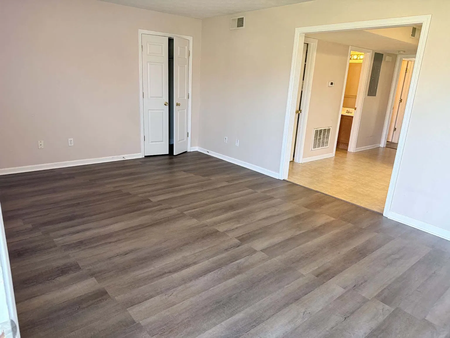 2 bed, $1,050 — Photo 1