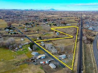 215404 E Pidcock Rd, Kennewick, WA 99337