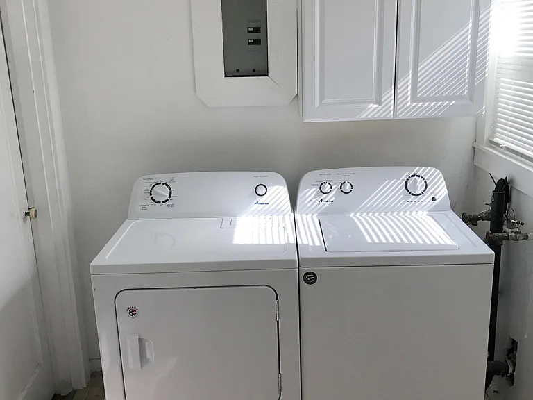 Washer dryer room
