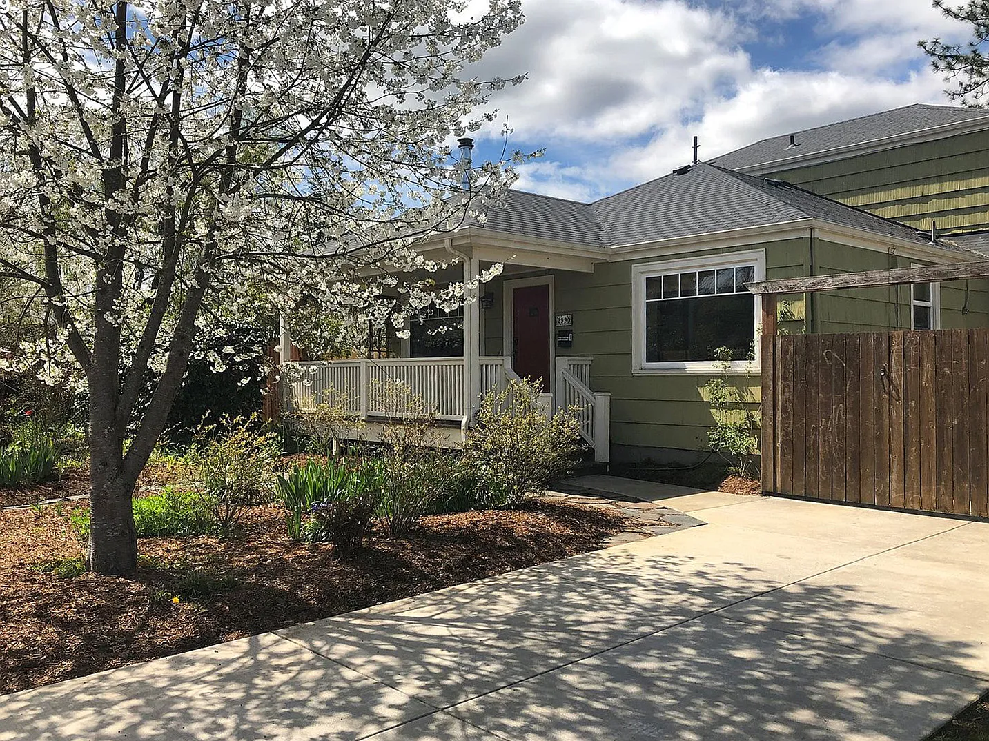 2990 High St photo 1