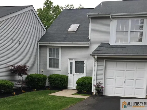 147 Picadilly Pl, Somerset, NJ 08873