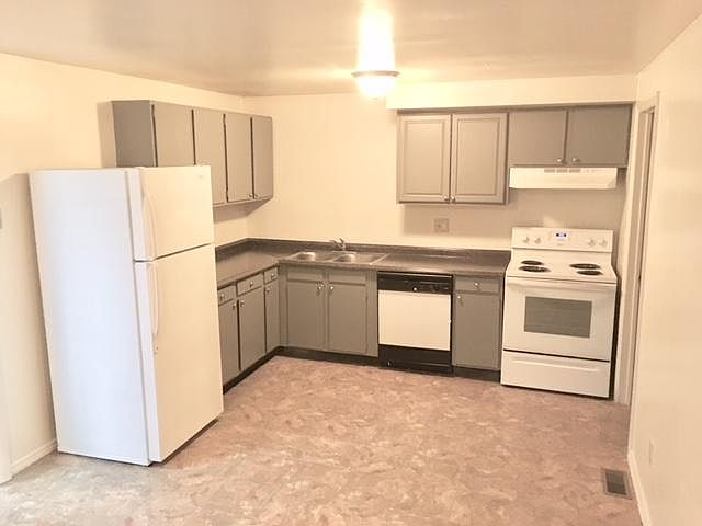 1st image of 8223 Mount Carmel St
