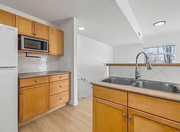 5th image of 1179 Summerside Dr SW #1A