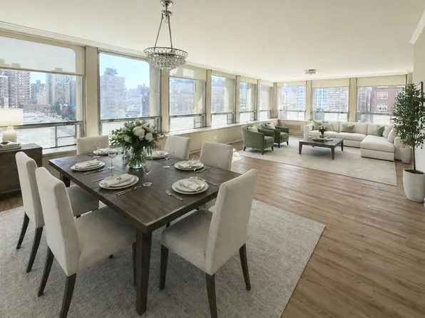 300 East 33rd Street image 1 of 7