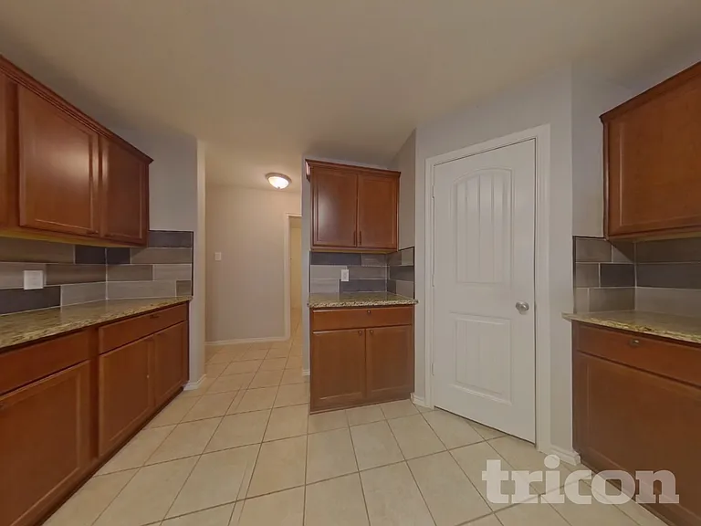 1160 Wentworth Way — Photo 6