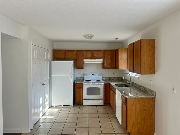2nd image of 1132 Jonestown Ln