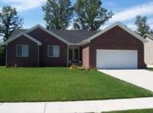 978 Saint Joseph Ln, Marysville, MI