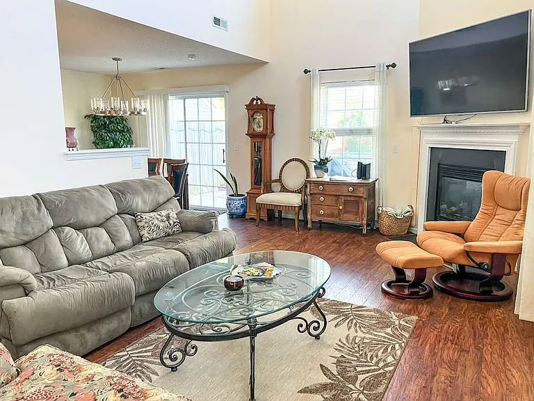 1204 Meadow Moss Ct — Photo 7