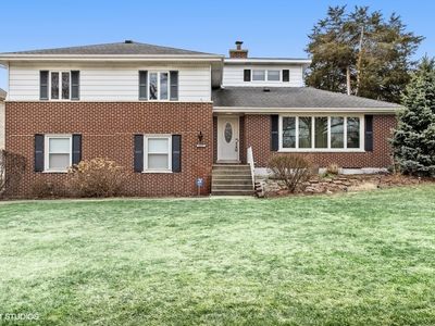 2237 W Lincoln St, Mount Prospect, IL, 60056