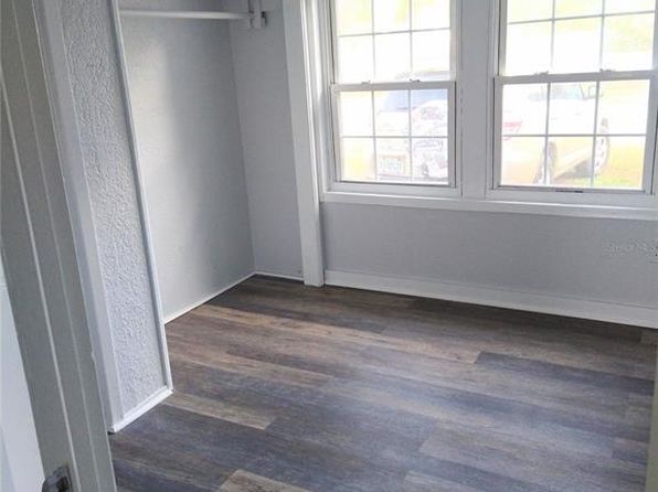 saint-petersburg-florida-46966603 picture