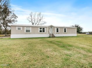 620 Credeur Rd, Sunset, LA 70584
