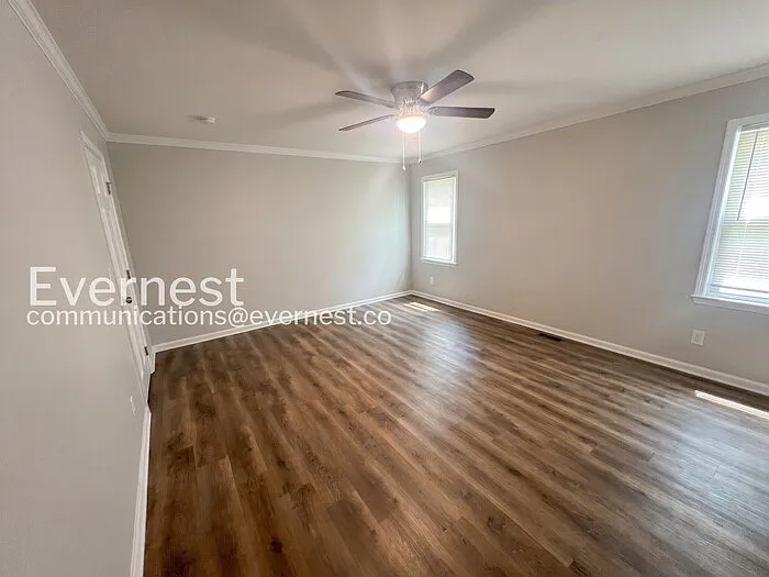 9805 N Wayne Ave — Photo 17