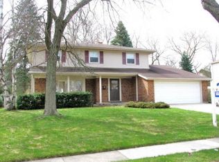 619 Downing Rd, Libertyville, IL 60048