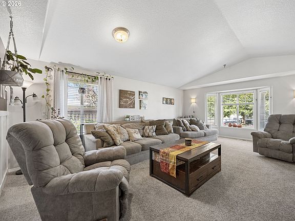 3rd image of 2174 Baines Blvd