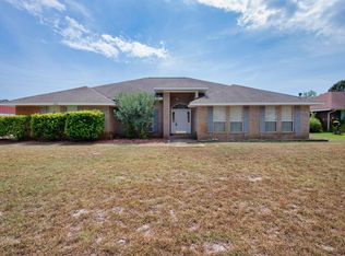 8243 Hartington Dr, Navarre, FL 32566