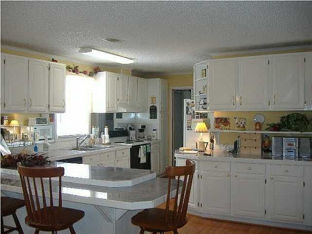 2nd image of 6521 Hickory Ln