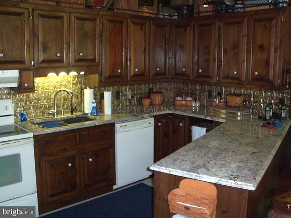 5th image of 2104 Wildwood Trl
