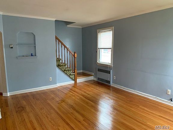 5th image of 82-11 259th St