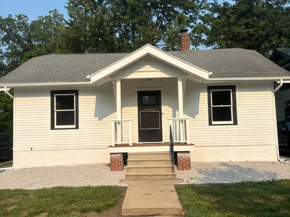 2042 New Hampshire St, Lawrence, KS 66046