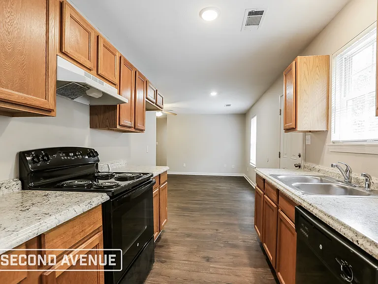 1451 Pine Haskell Dr — Photo 5