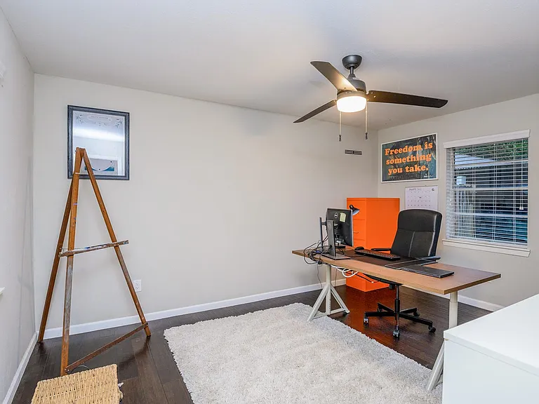 3630 Zoch Ln — Photo 24