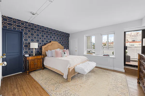 Sold by Douglas Elliman | media 10