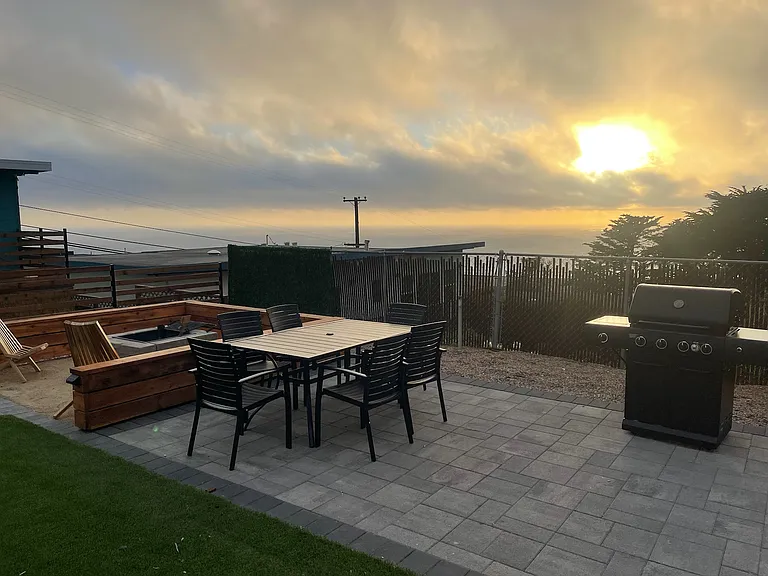 Manor Dr — Photo 10