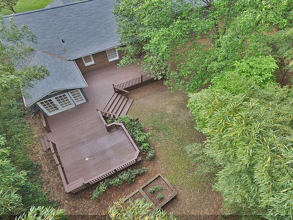 aerial of back deck 