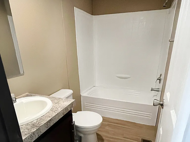 Bella Vista Village — Photo 8