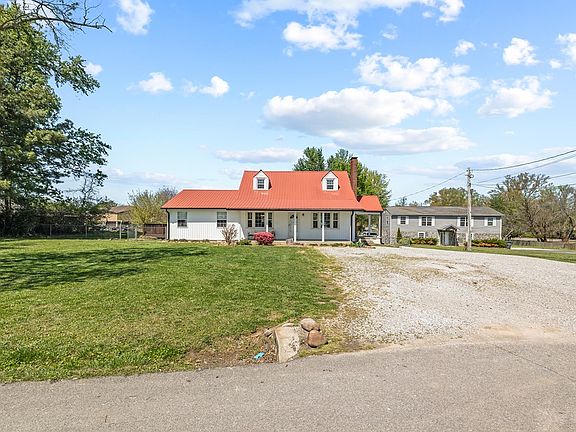 2nd image of 442 Bradley Dr