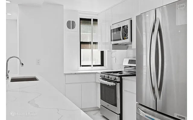 Rented by Douglas Elliman | media 17