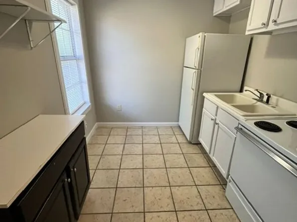 405 N Lexington Ave Unit 2, Wilmore, KY 40390