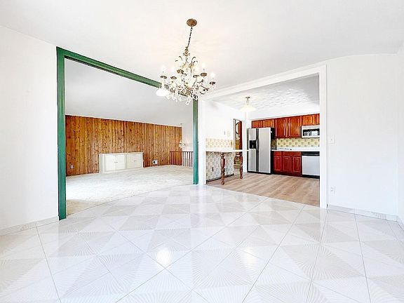 3rd image of 573 Lamoka Ave #2