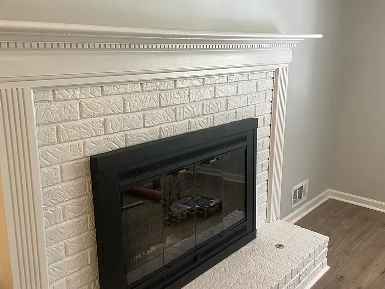 4546 Arbour Dr — Photo 2