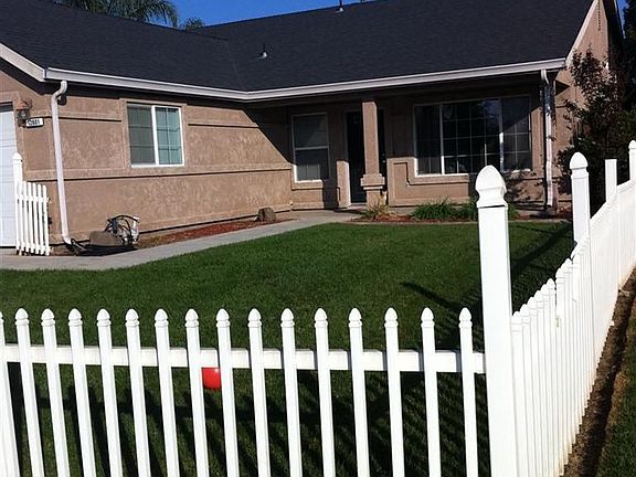 3rd image of 12601 Goldmine Ave