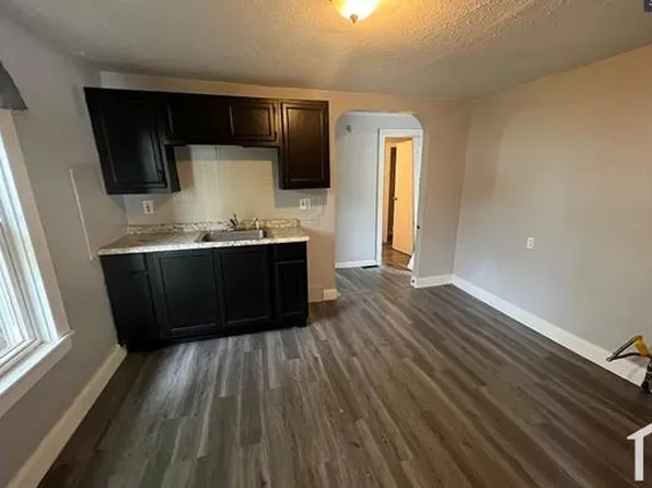 8110 Spafford Rd, Cleveland, OH 44105