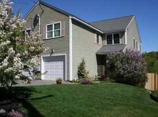 426 E Merrimack St, Lowell, MA 01852