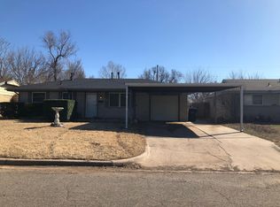 936 NW 2nd St, Moore, OK 73160