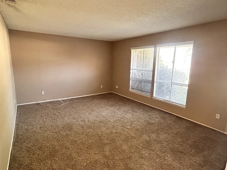 13821 Ramsdell Dr — Photo 2