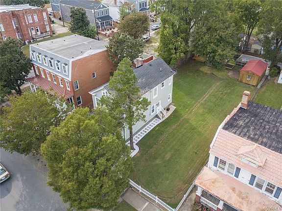 4th image of 1419 Porter St