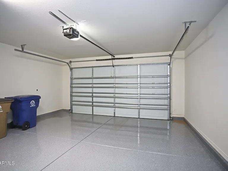879 W Finch Dr — Photo 21