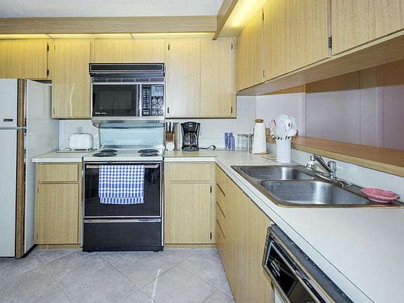 5th image of 401 Ocean Bluffs Blvd APT 204