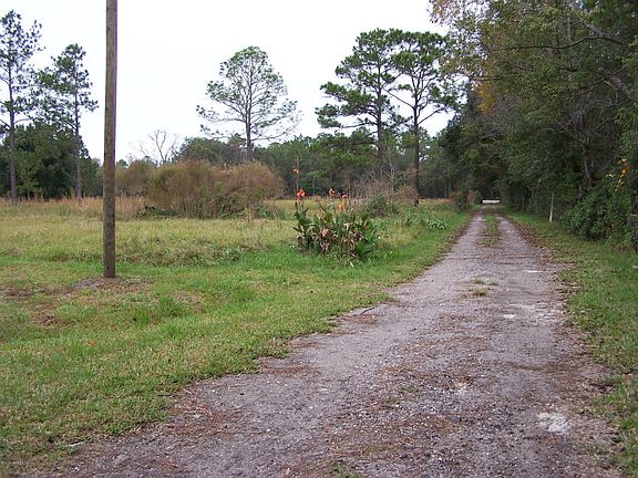 5th image of 725 State Road 100