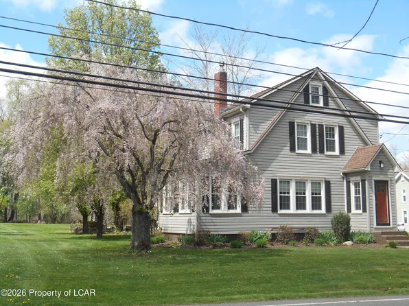 1127 Lightstreet Rd, Bloomsburg, PA 17815