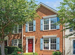 7207 Traphill Way, Gainesville, VA 20155