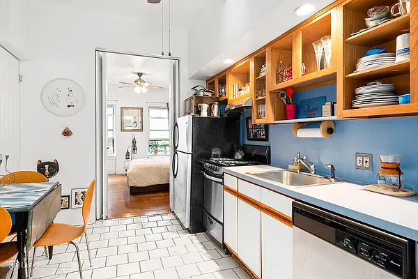 Rented by Douglas Elliman | media 11