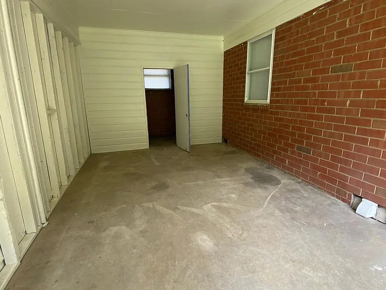 103 Pine Tree Dr — Photo 18