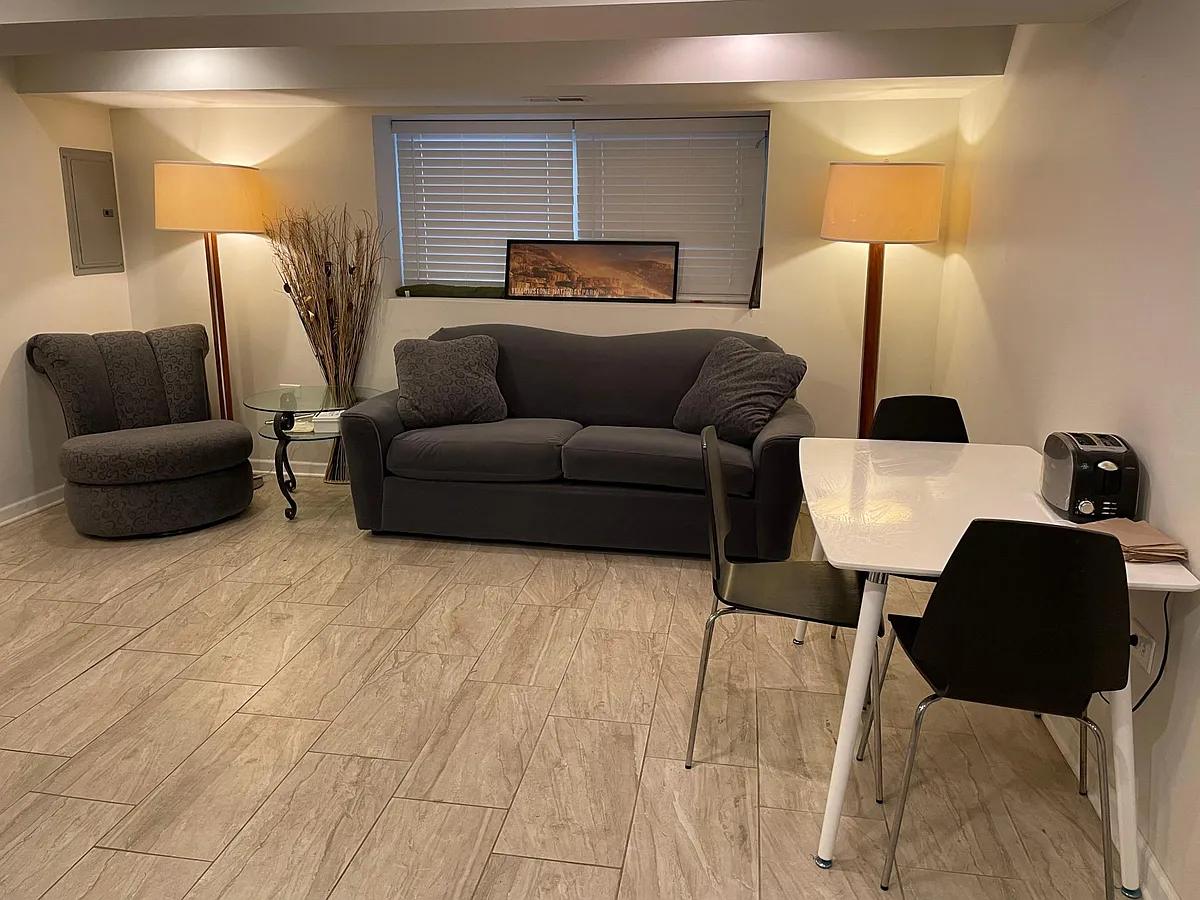 Unit 1 Common Area: Sitting and Dinning - 716 S Claremont Ave #1