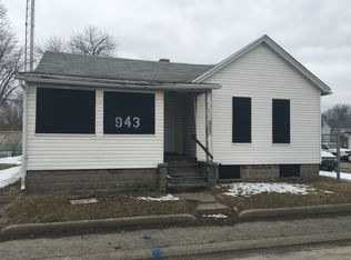943 S Schuyler Ave, Kankakee, IL 60901