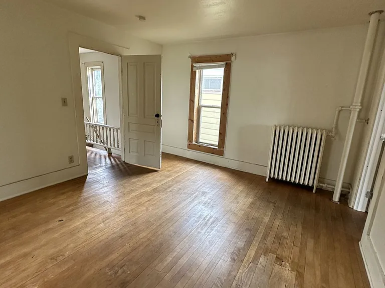 414 Talmadge St — Photo 17